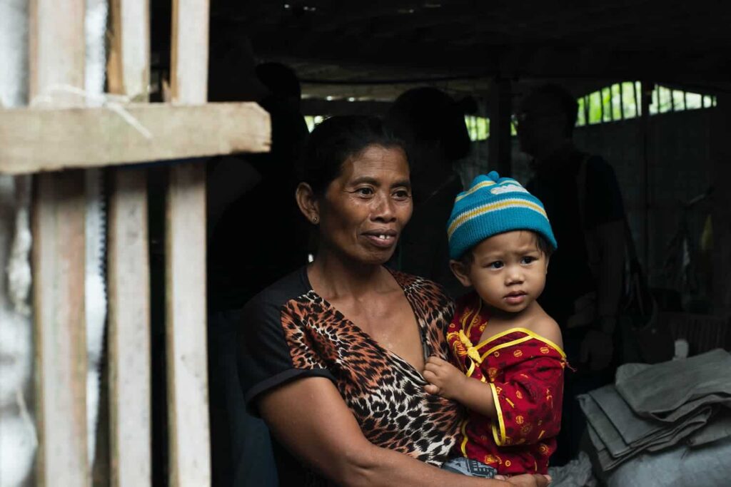 17 Signs You Work With Donation Mark Chaves 9322BcAazXM Unsplash 1024x683